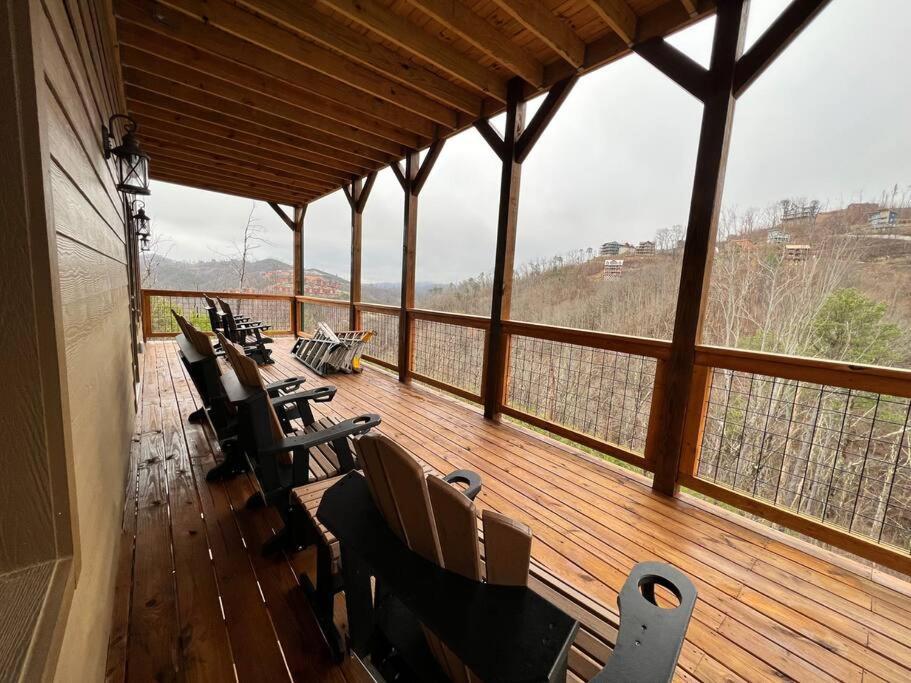 * * 4 Master Bedrooms, Views, Theater, Arcade, Evc Gatlinburg Zewnętrze zdjęcie