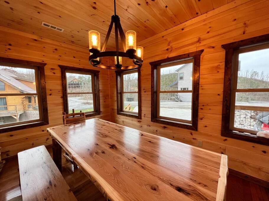 * * 4 Master Bedrooms, Views, Theater, Arcade, Evc Gatlinburg Zewnętrze zdjęcie