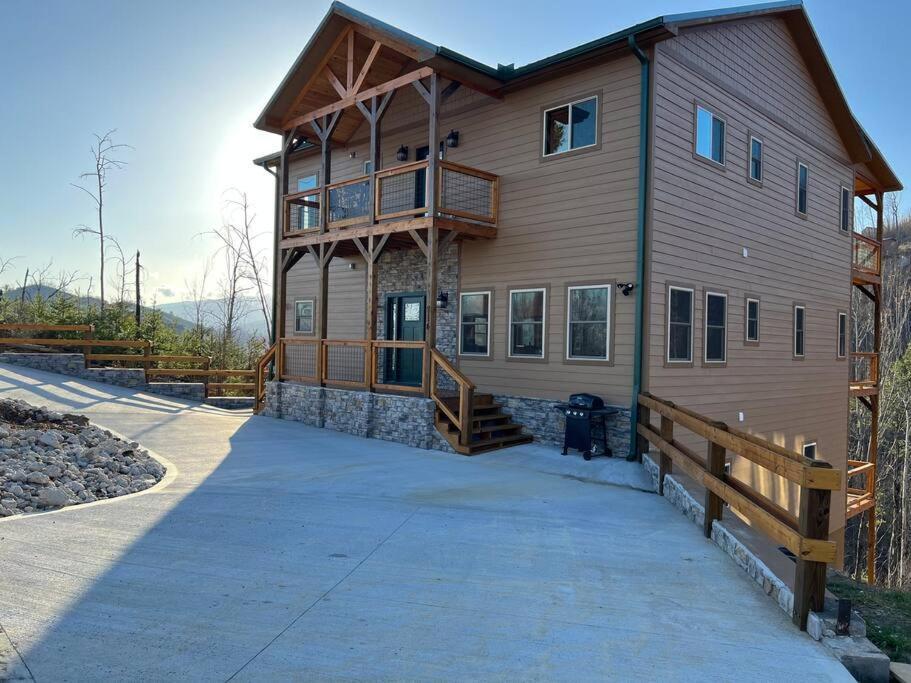 * * 4 Master Bedrooms, Views, Theater, Arcade, Evc Gatlinburg Zewnętrze zdjęcie