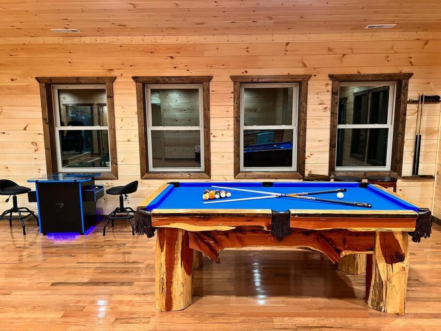 * * 4 Master Bedrooms, Views, Theater, Arcade, Evc Gatlinburg Zewnętrze zdjęcie
