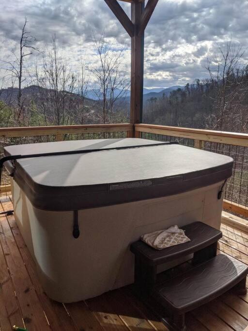 * * 4 Master Bedrooms, Views, Theater, Arcade, Evc Gatlinburg Zewnętrze zdjęcie