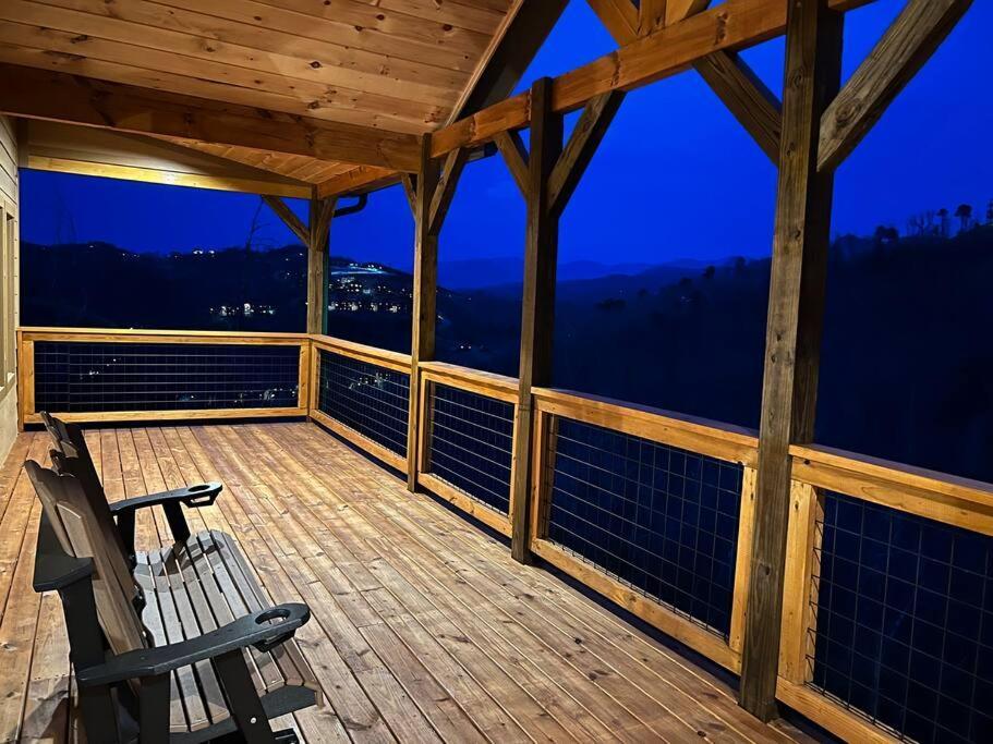 * * 4 Master Bedrooms, Views, Theater, Arcade, Evc Gatlinburg Zewnętrze zdjęcie
